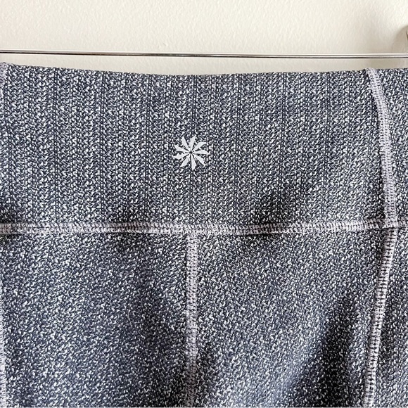 Athleta Static Drifter Capri Leggings‎ With Pockets in Gray, Size XS - Picture 9 of 10